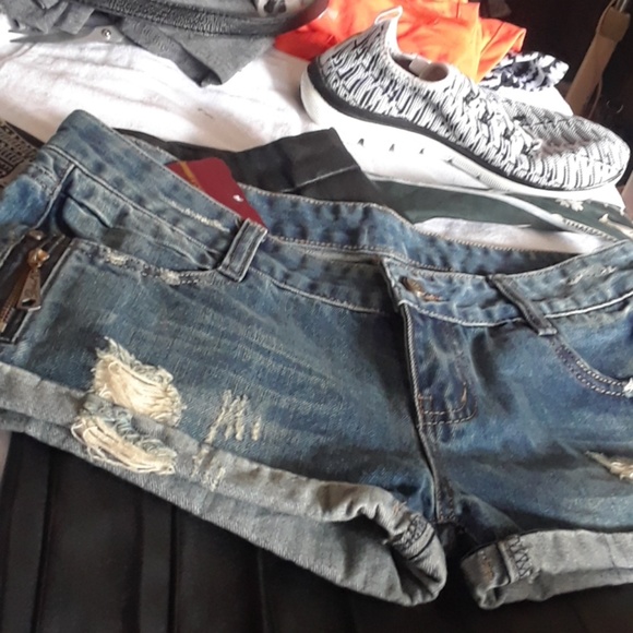 Booty shorts. NWT. Redial jeans - Picture 2 of 6